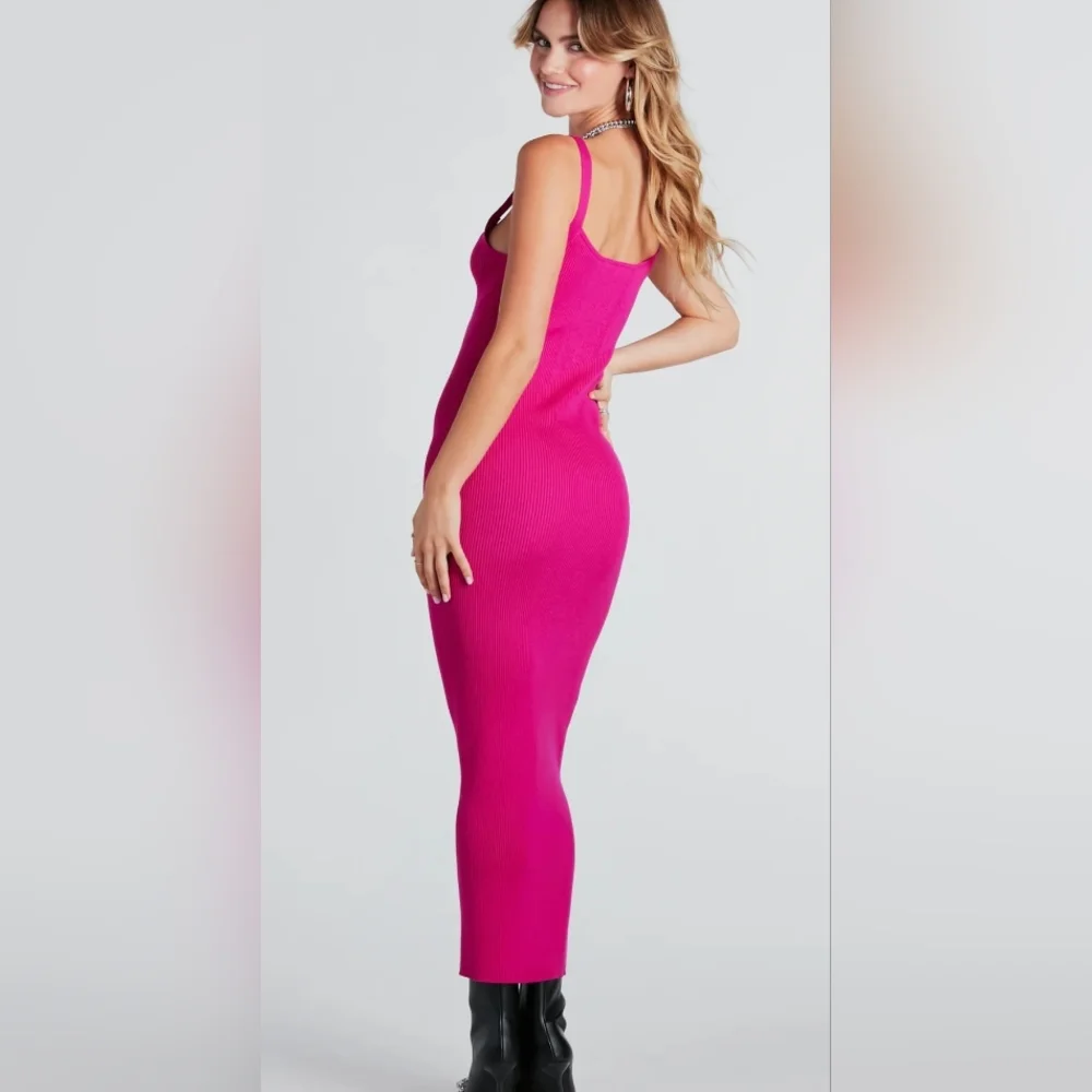 Hot pink Sweater Maxi Dress - Picture 2 of 4